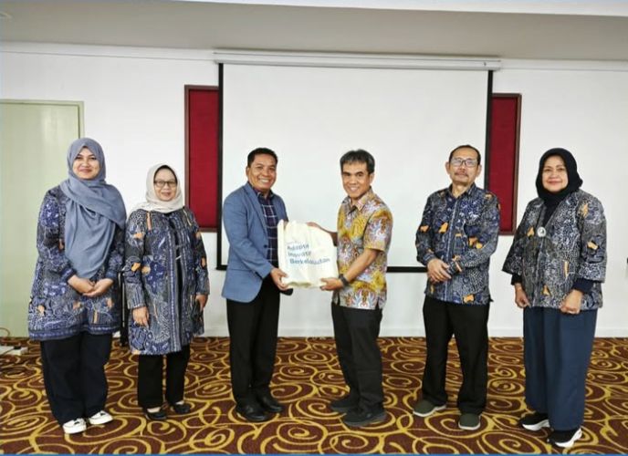Community Service ProgramFPMIPA UPI together with Sekolah Indonesia Kota Kinabalu