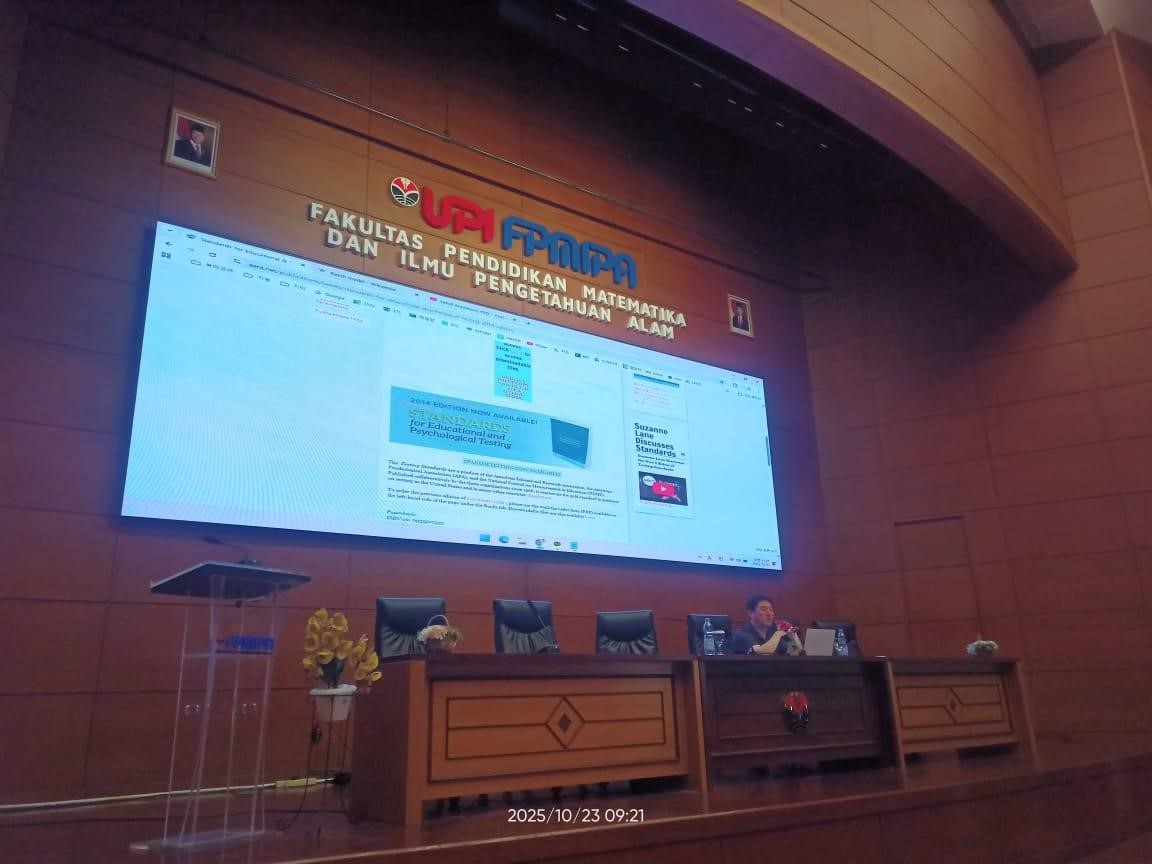 Strengthening Research Methodology in Science Education through Collaborative Teaching