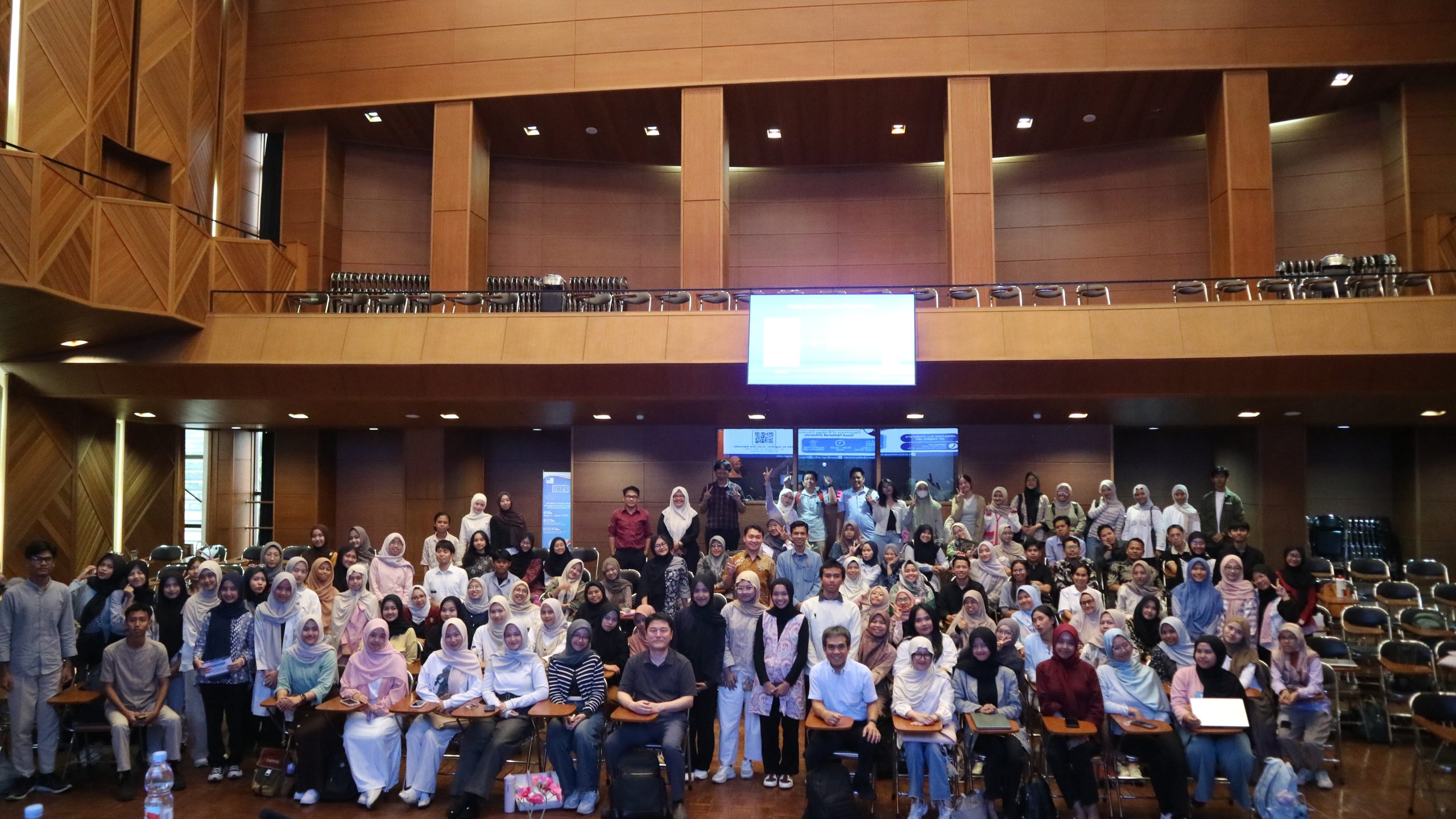 Prof. Minsu Ha Delivers Two Inspiring General Lectures at UPI