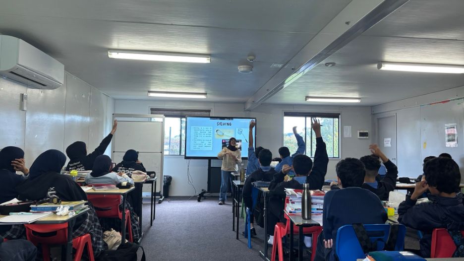 IPSE Student Gains International Teaching Experience through the Guru Bantu Program in Australia