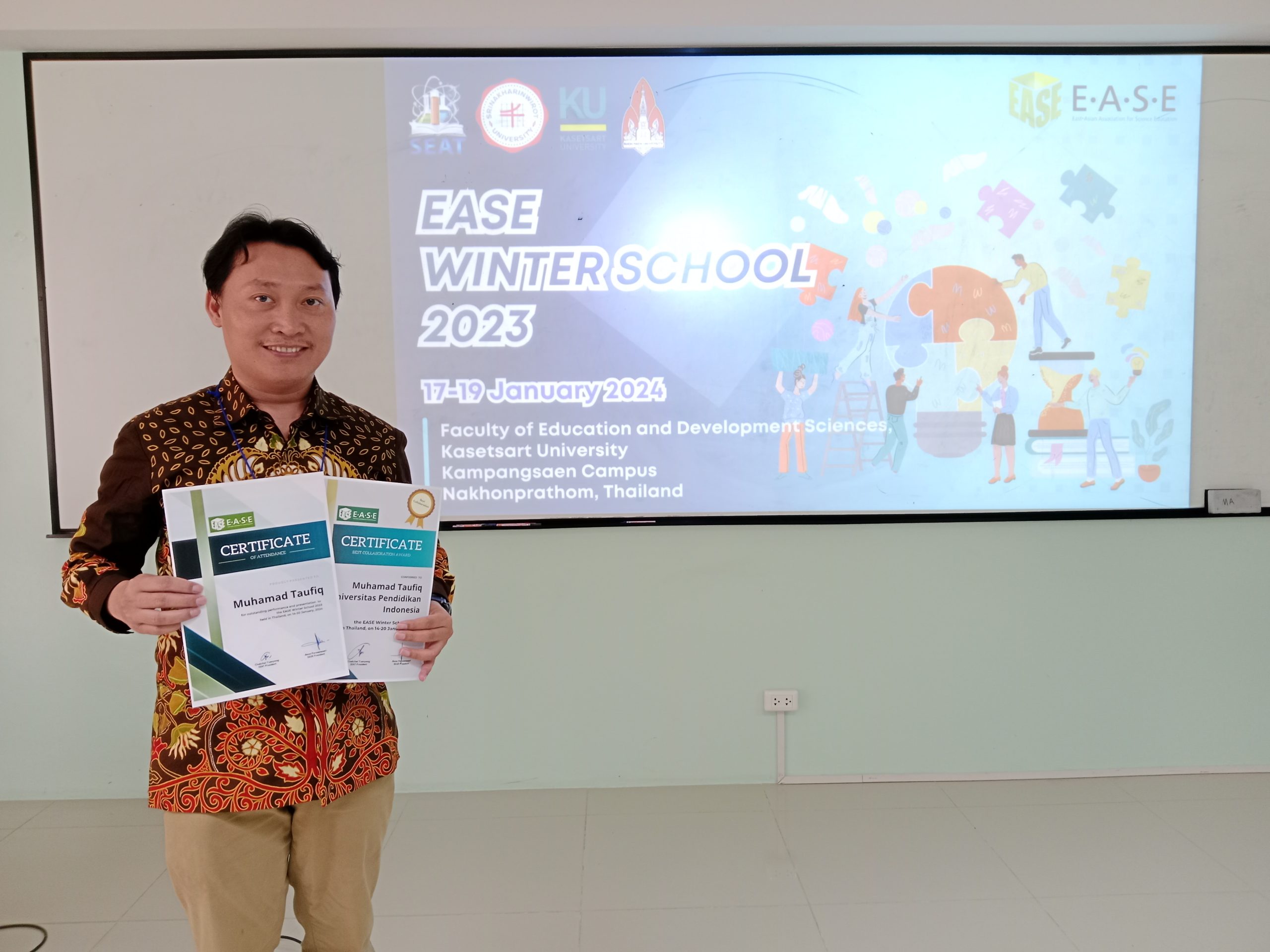 Strengthening International Doctoral Mobility: Doctoral Student Muhamad Taufiq Represents UPI at the EASE Winter School in Thailand